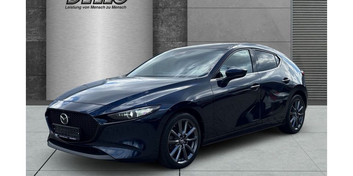 Mazda 3 50.775 km 24.490 &euro; Hamburg 22529