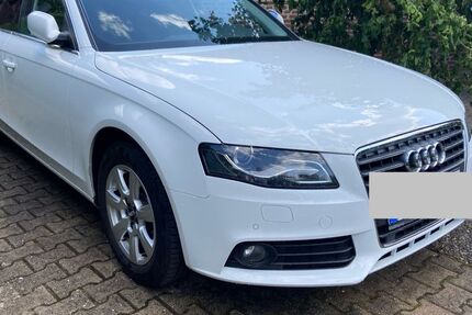 Audi A4 140.000 km 9.900 &euro; Hamburg 20144