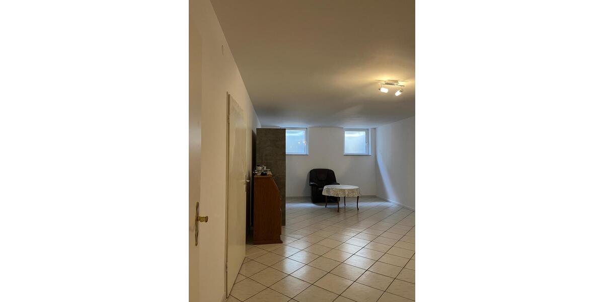 Etagenwohnung Quickborn - 3 Zimmer, 90 m&sup2;, 1.000&euro; | Angebot:24757044