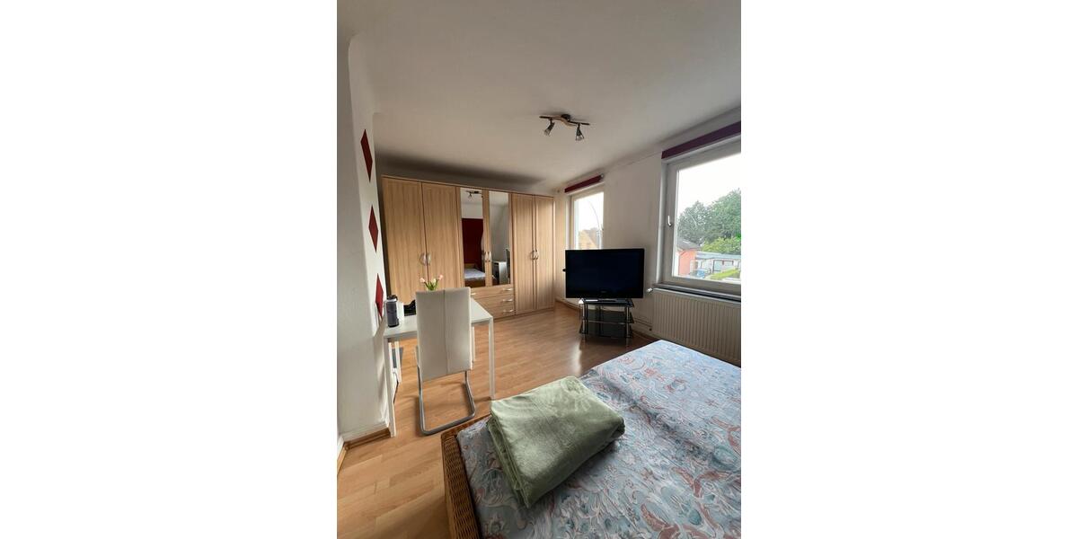 Etagenwohnung Hamburg Altona - 1 Zimmer, 17 m&sup2;, 650&euro; | Angebot:25959022