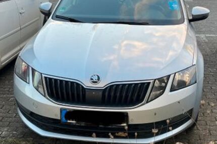 Skoda Octavia 273.075 km 7.900 &euro; Hamburg 22527