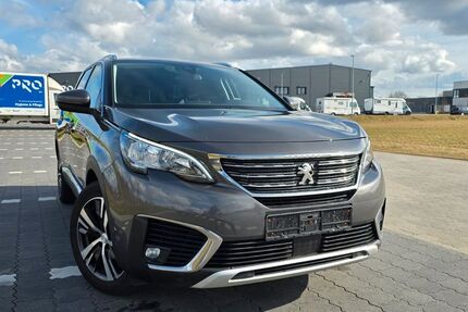 Peugeot 5008 81.000 km 14.990 &euro; Ahrensburg 22926