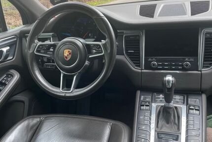 Porsche Macan 168.000 km 23.500 &euro; Halstenbek 25469