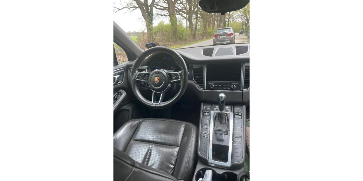 Porsche Macan 168.000 km 23.500 &euro; Halstenbek 25469