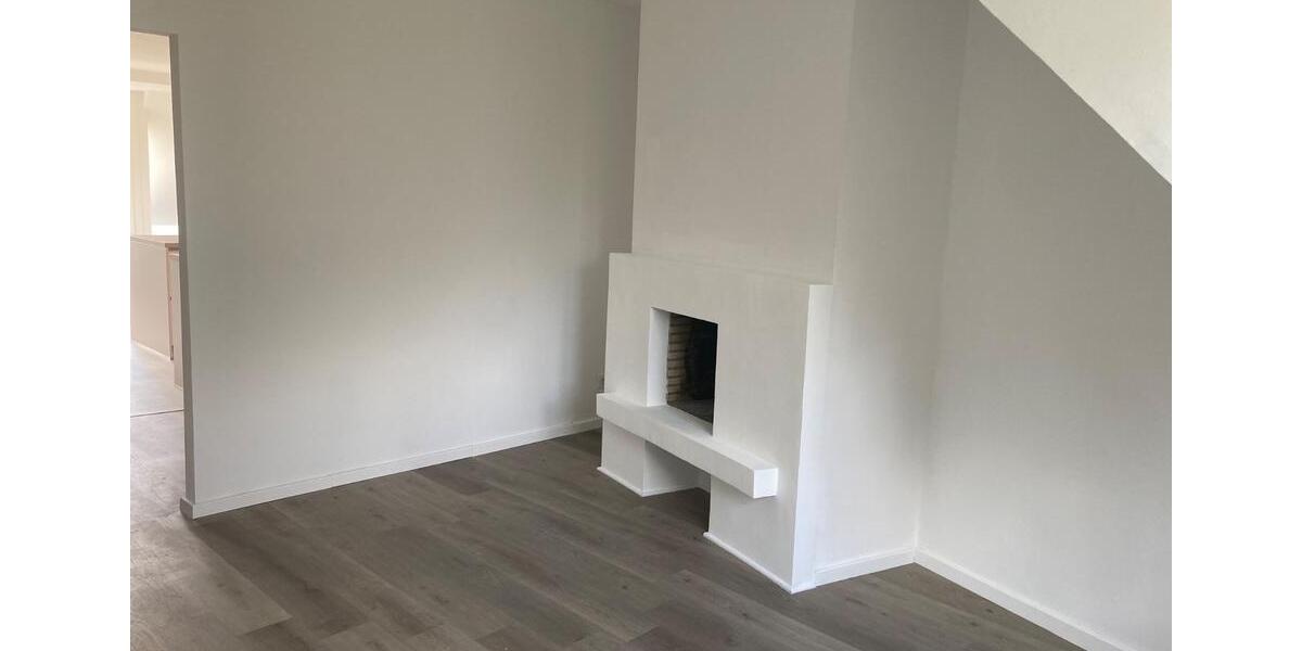 Maisonettenwohnung Hamburg Wandsbek - 3 Zimmer, 93 m&sup2;, 1.495&euro; | Angebot:25854308