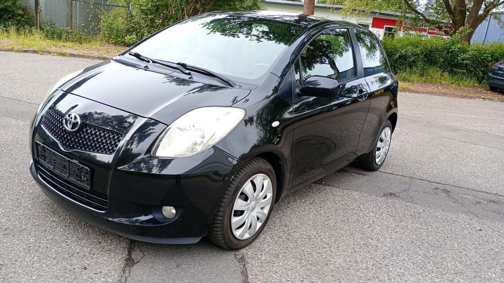 Toyota Yaris 235.000 km 1.799 &euro; Bargteheide bei Hamburg 22941