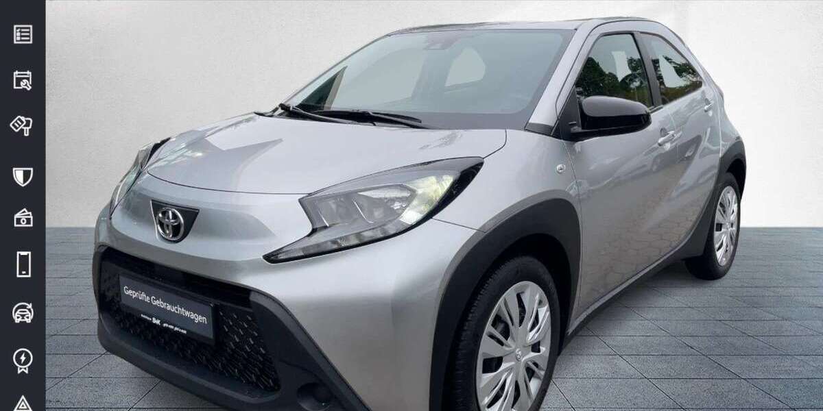 Toyota Aygo 30.978 km 12.980 &euro; Hamburg 21079