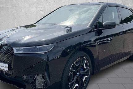 BMW iX 28.481 km 66.990 &euro; Halstenbek 25469