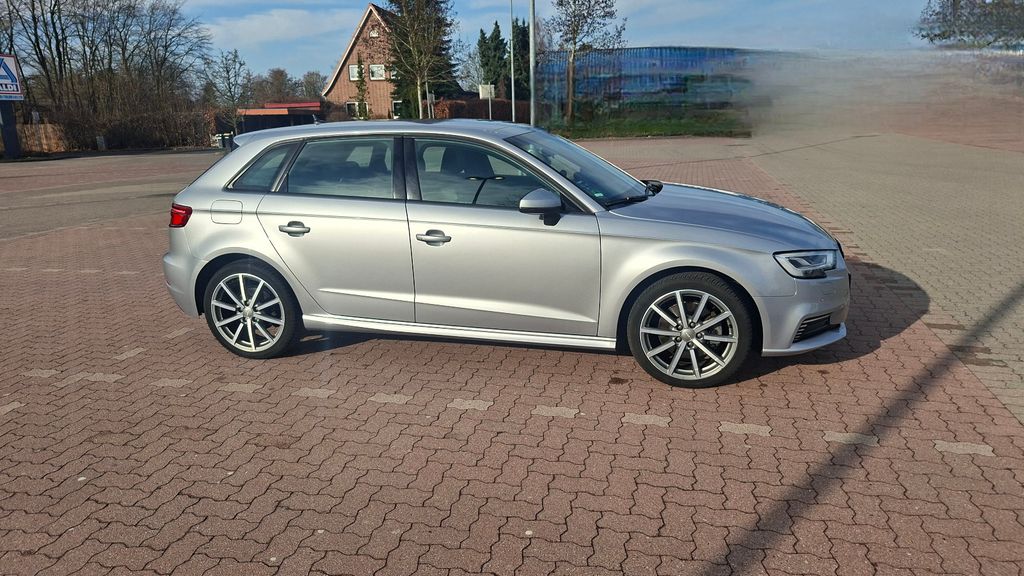 Audi A3 99.990 km 16.900 &euro; Ellerbek 25474