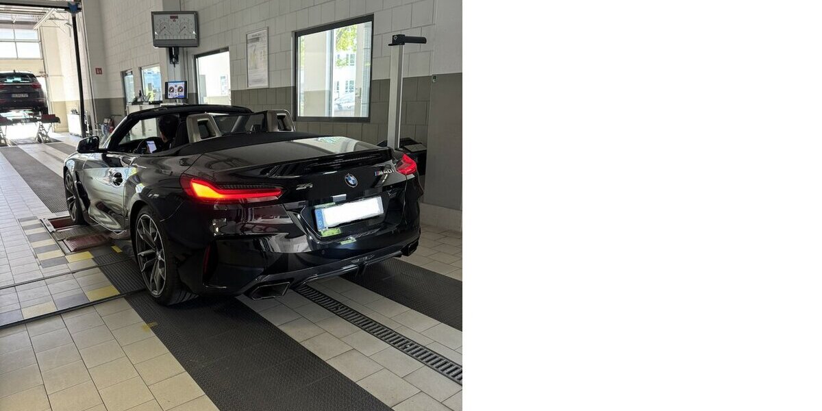 BMW Z4 M40 i 1. Hand kaum km Scheckheft 4.000 km 59.999 &euro; Hamburg 22339