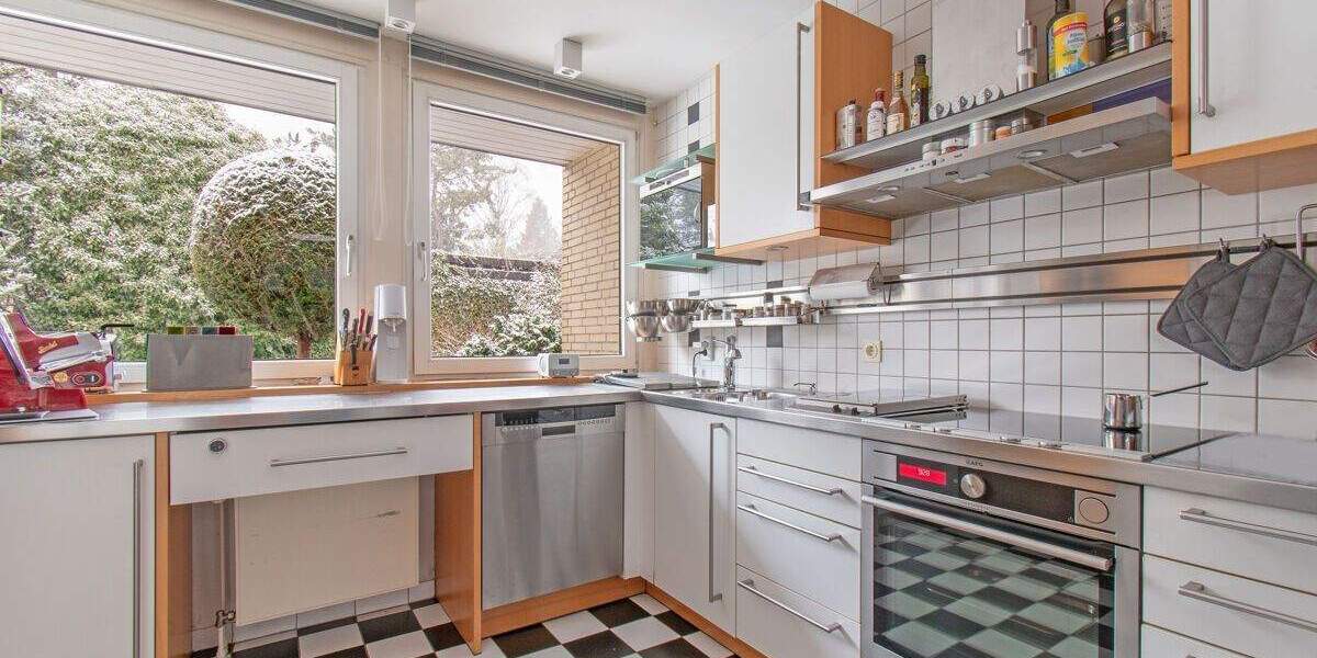 Bungalow Hamburg Hummelsbüttel - 4 Zimmer, 180 m&sup2;, 750.000&euro; | Angebot:25735933