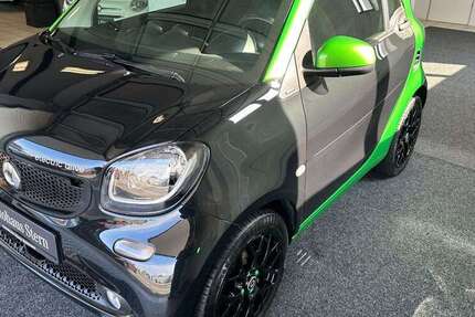 Smart forTwo 34.762 km 9.490 &euro; Uetersen 25436