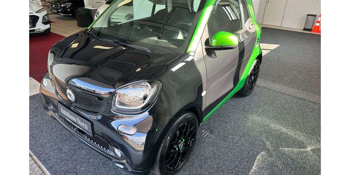 Smart forTwo 34.762 km 9.490 &euro; Uetersen 25436