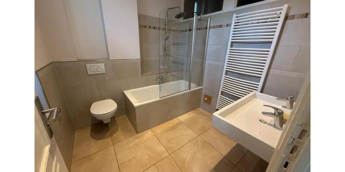 Hochparterre Hamburg Harburg - 5 Zimmer, 192 m&sup2;, 2.750&euro; | Angebot:26014489