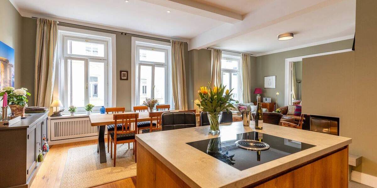 Etagenwohnung Hamburg St. Georg - 5 Zimmer, 151 m&sup2;, 4.250&euro; | Angebot:26797849