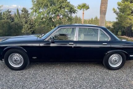 Jaguar Daimler 136.000 km 22.950 &euro; Hamburg 22558