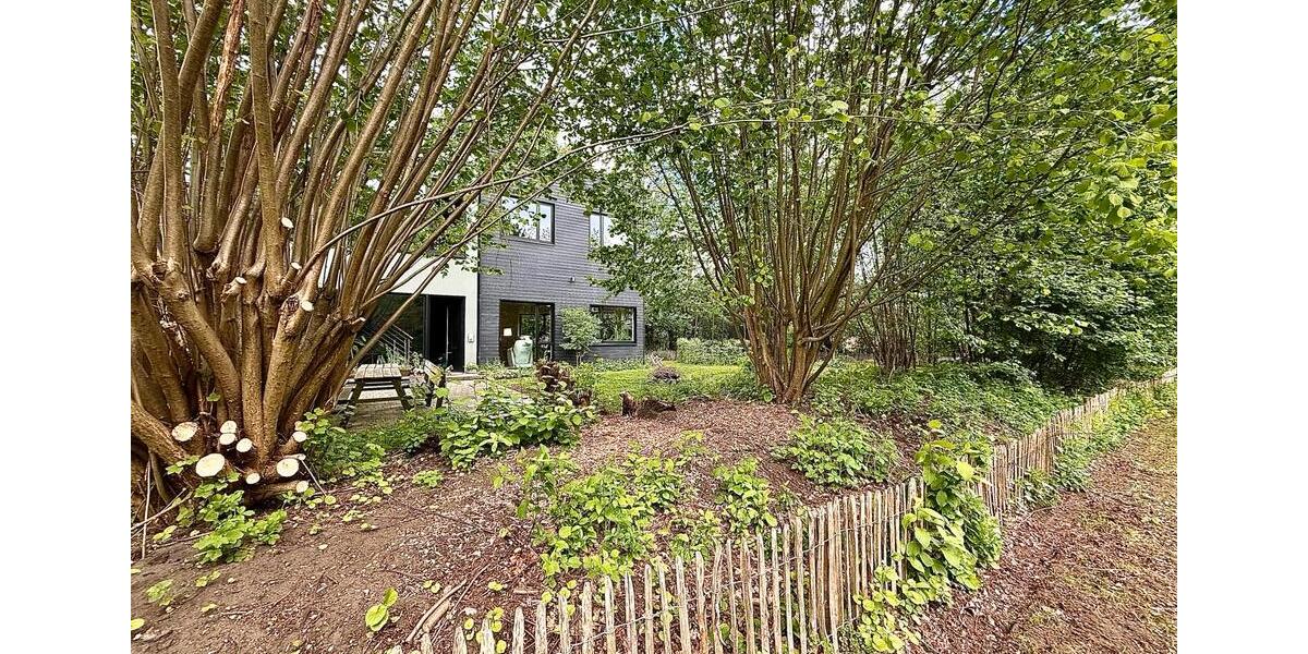Einfamilienhaus Barmstedt - 8 Zimmer, 400 m&sup2;, 799.000&euro; | Angebot:26594493