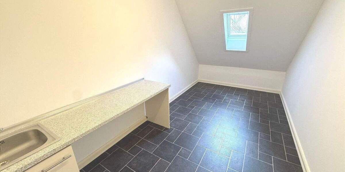 Etagenwohnung Hamburg Rissen - 3 Zimmer, 94 m&sup2;, 350.000&euro; | Angebot:25696604