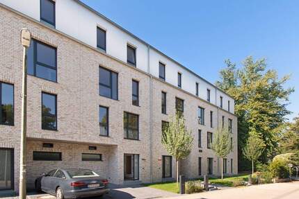 Haus Hamburg Alsterdorf - 6 Zimmer, 205 m&sup2;, 4.050&euro; | Angebot:25735936