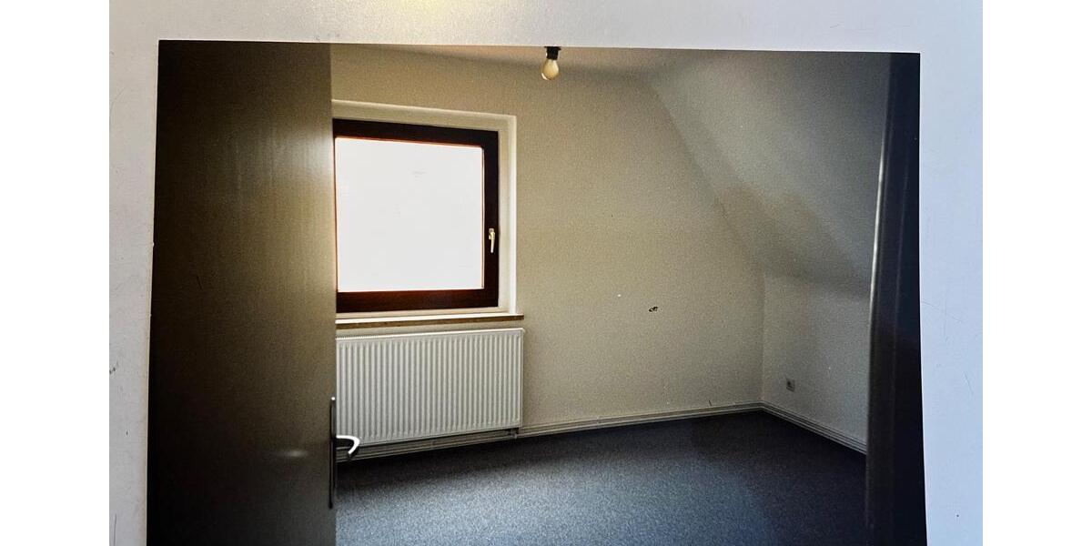 Dachgeschoßwohnung Pinneberg - 2.5 Zimmer, 48 m&sup2;, 120.000&euro; | Angebot:26960579
