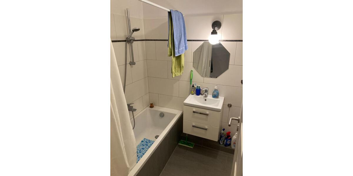 Etagenwohnung Hamburg Wandsbek - 1 Zimmer, 42 m&sup2;, 749&euro; | Angebot:25418433