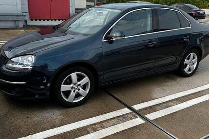 VW Jetta 222.000 km 2.900 &euro; Hamburg 22179