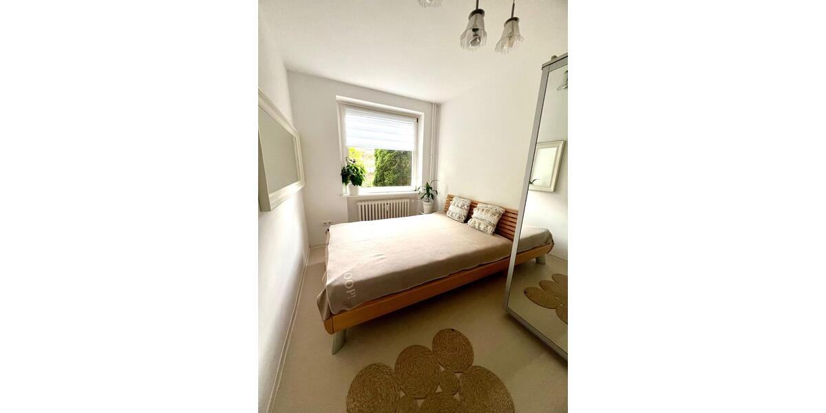 Hochparterre Hamburg Billstedt - 1 Zimmer, 90 m&sup2;, 552&euro; | Angebot:25642089