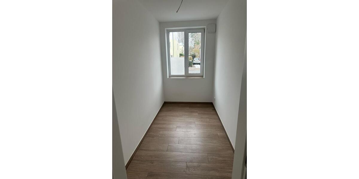 Erdgeschoßwohnung Hamburg Altona - 2.5 Zimmer, 95 m&sup2;, 1.750&euro; | Angebot:24815506