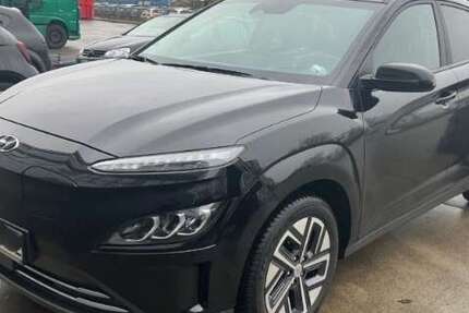 Hyundai KONA 23.428 km 17.990 &euro; Hamburg 22525