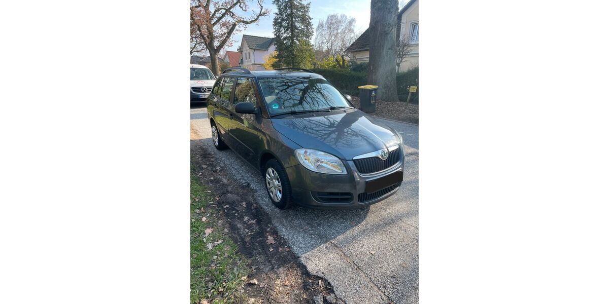 Skoda Fabia 129.500 km 4.300 &euro; Hamburg 21033