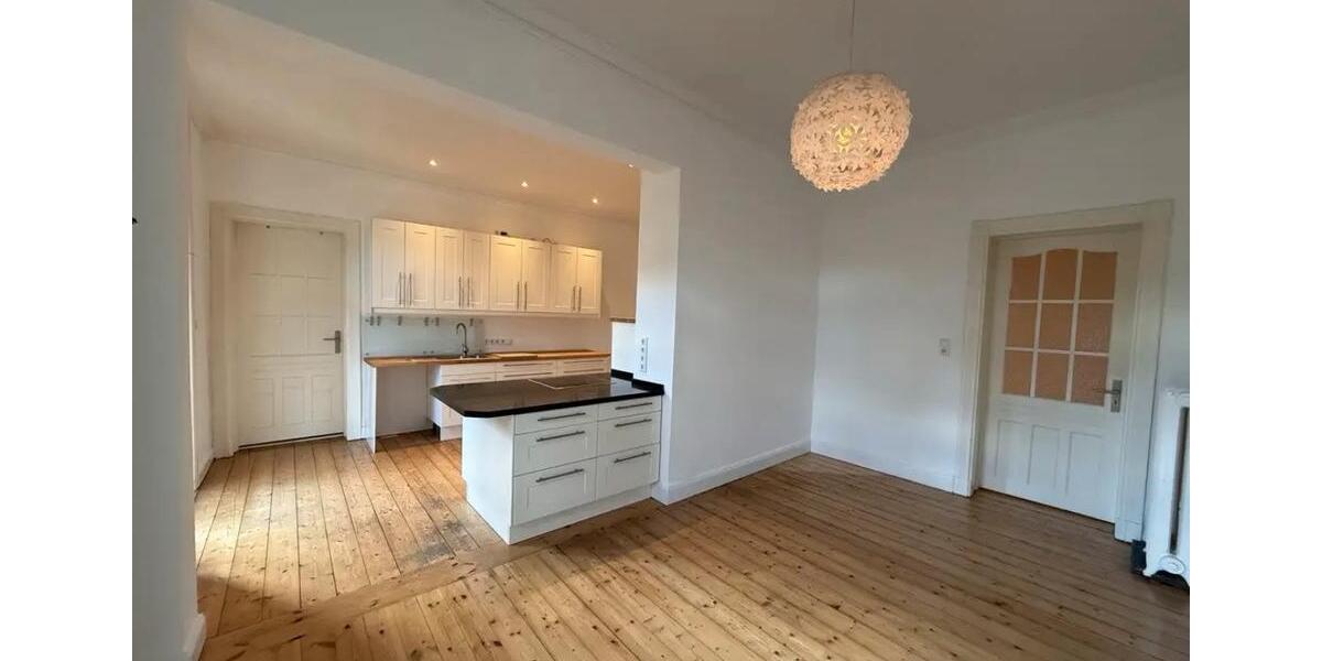 Hochparterre Hamburg Harburg - 5 Zimmer, 192 m&sup2;, 2.750&euro; | Angebot:26014489