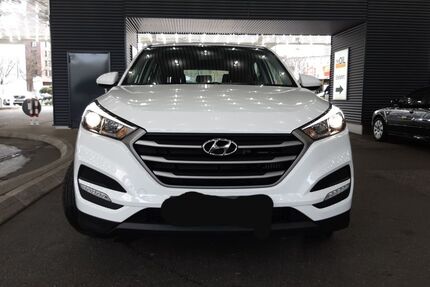 Hyundai TUCSON 65.000 km 16.900 &euro; hamburg 20357