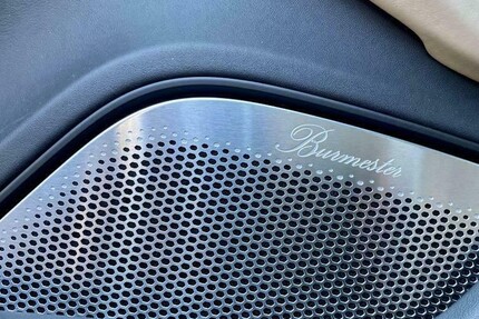 Porsche Taycan 7.400 km 120.600 &euro; Hamburg 20038