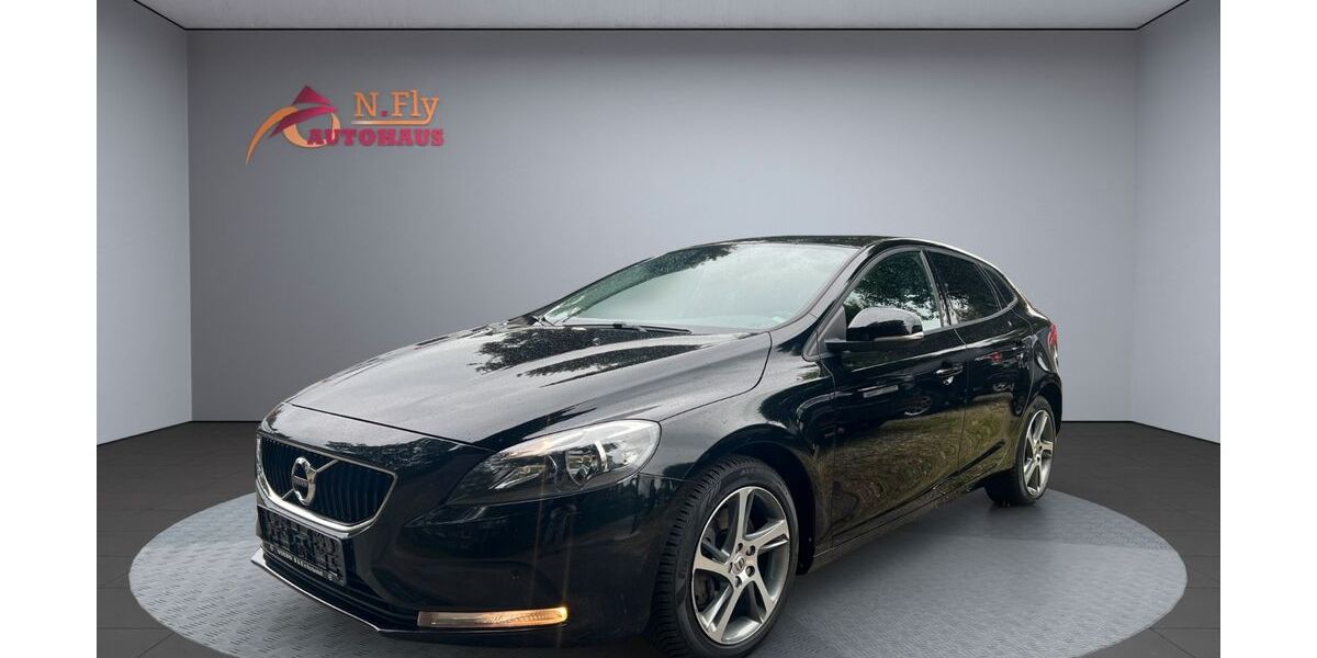 Volvo V40 129.220 km 11.950 &euro; Hamburg - 1 Min. vom Hamburg Airport 22415