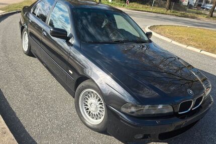 BMW 530 182.000 km 9.700 &euro; Norderstedt 22844