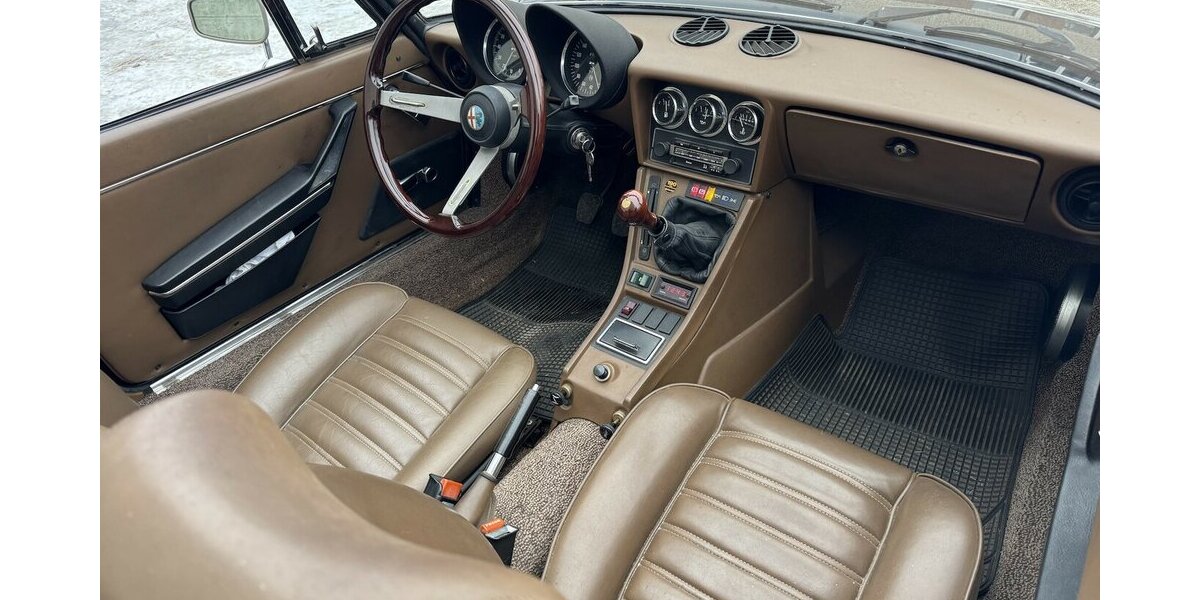 Alfa Romeo Spider 2000 1. Hand, so nicht wieder zu bekommen 85.560 km 29.999 &euro; Hamburg 22339