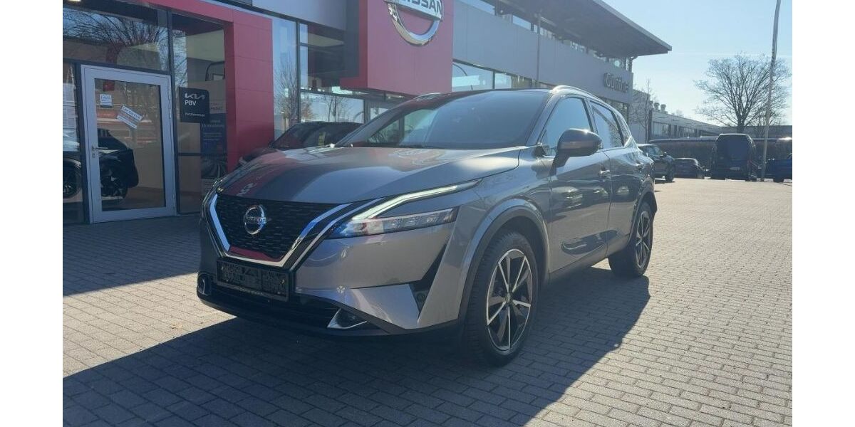 Nissan Qashqai 24.809 km 23.990 &euro; Hamburg 20537