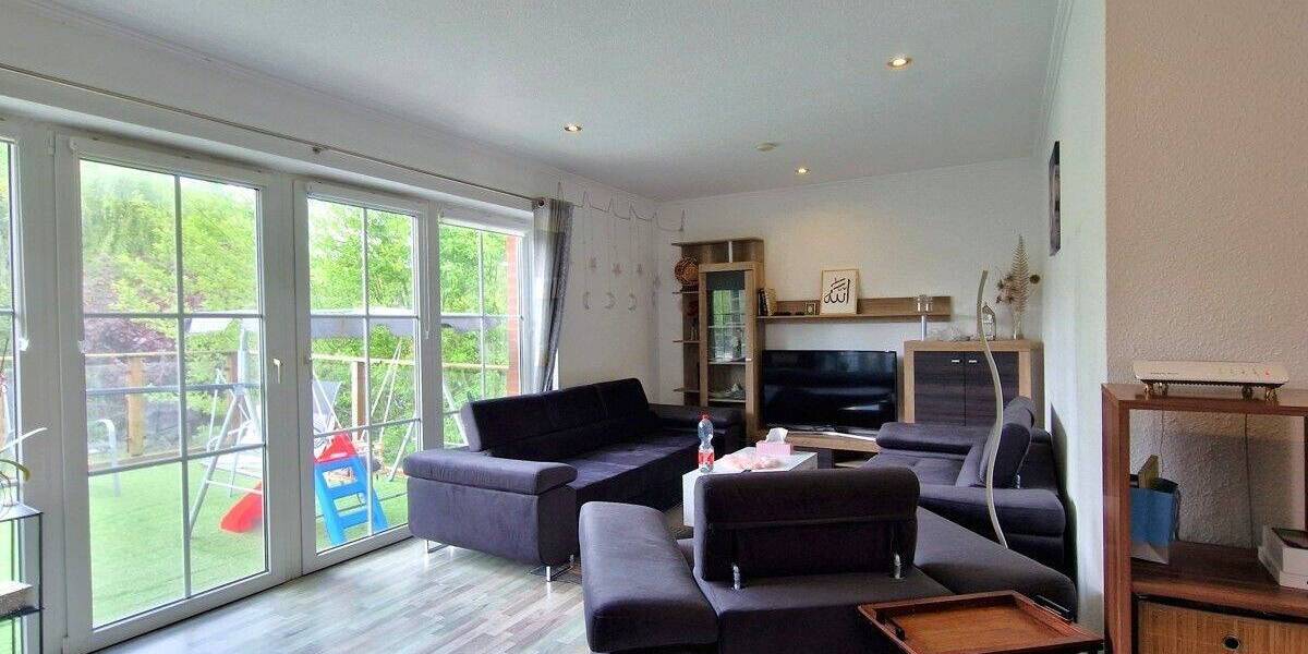 Mehrfamilienhaus, Wohnhaus Bad Oldesloe - 4 Zimmer, 126 m&sup2;, 249.000&euro; | Angebot:25681522