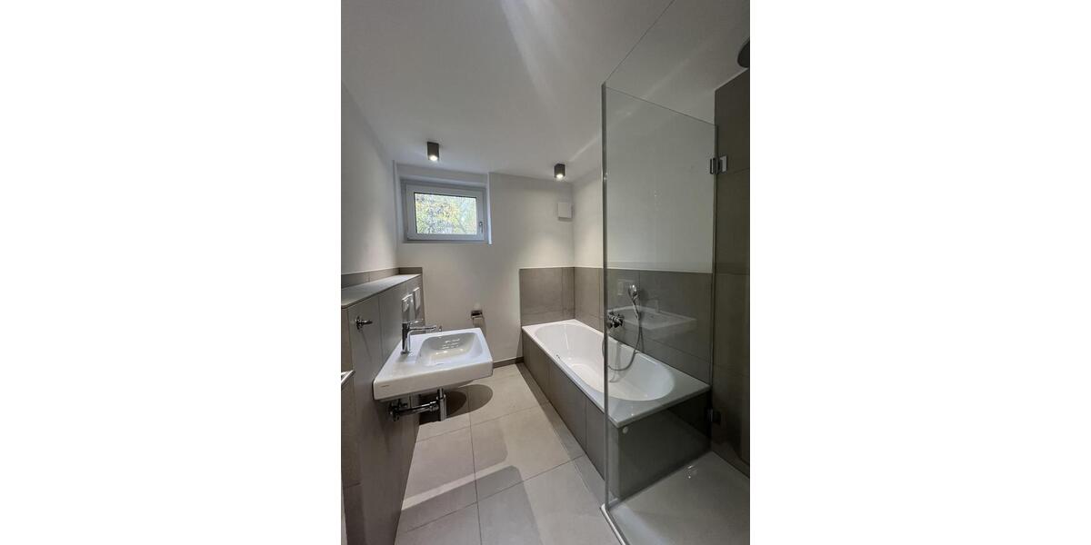 Maisonettenwohnung Hamburg Altona - 6 Zimmer, 142 m&sup2;, 2.982&euro; | Angebot:25967508