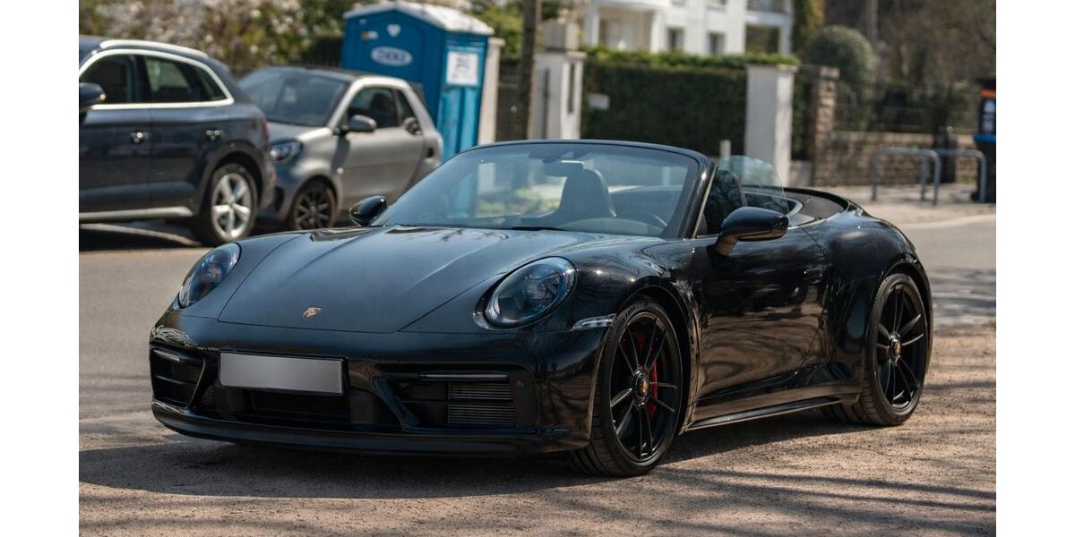 Porsche 992 4.500 km 165.000 &euro; Hamburg 22085