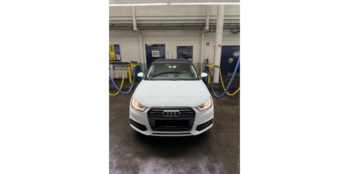 Audi A1 75.081 km 12.500 &euro; Hamburg 22043
