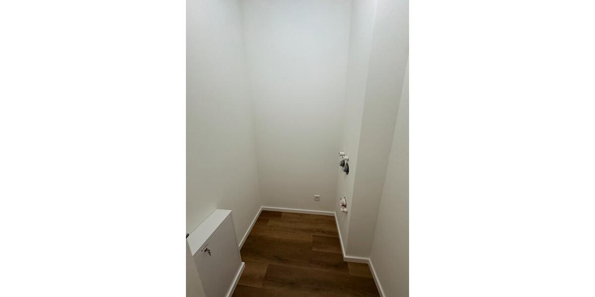 Erdgeschoßwohnung Hamburg Wandsbek - 2 Zimmer, 72 m&sup2;, 1.800&euro; | Angebot:25281987