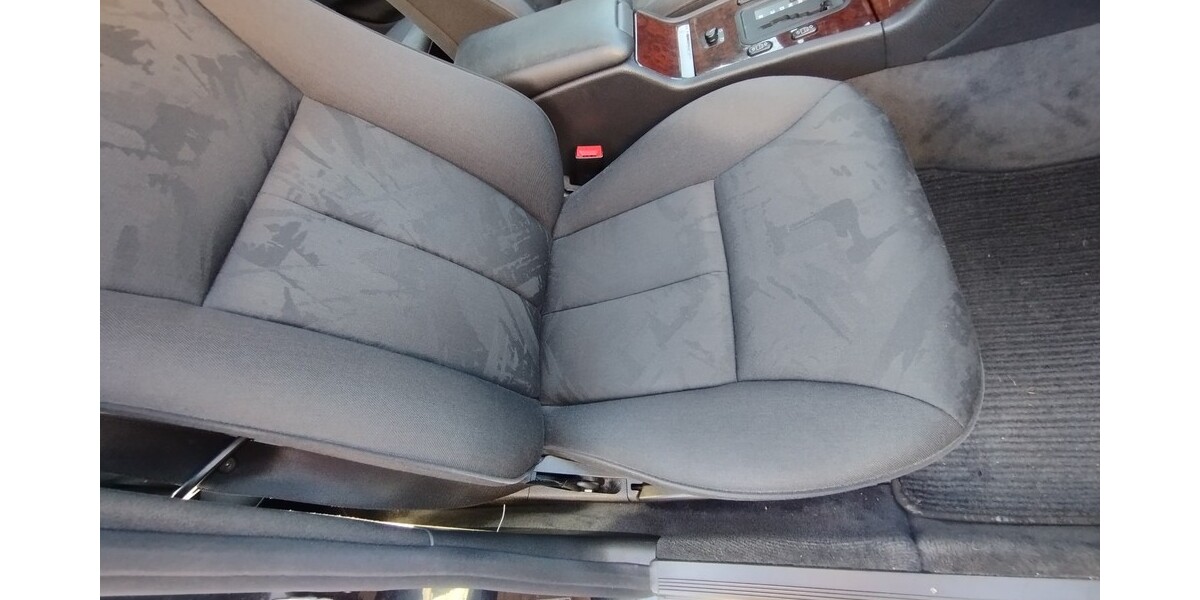 Mercedes-Benz E 230 169.820 km 3.500 &euro; Hamburg 20038