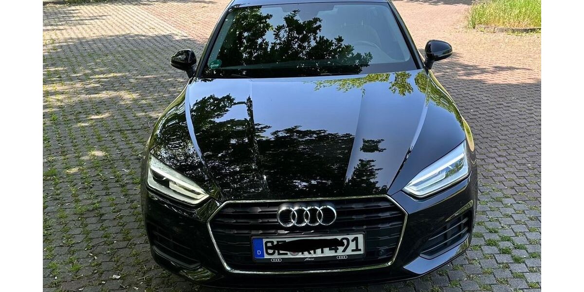Audi A5 204.789 km 16.990 &euro; Hamburg 22453