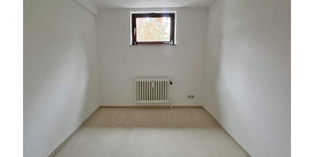 Etagenwohnung Hamburg Wellingsbüttel - 4 Zimmer, 165 m&sup2;, 2.550&euro; | Angebot:25851714