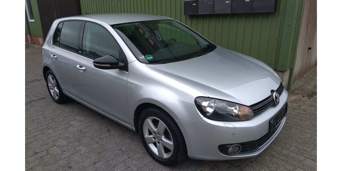 VW Golf 99.337 km 8.499 &euro; Elmenhorst 23869