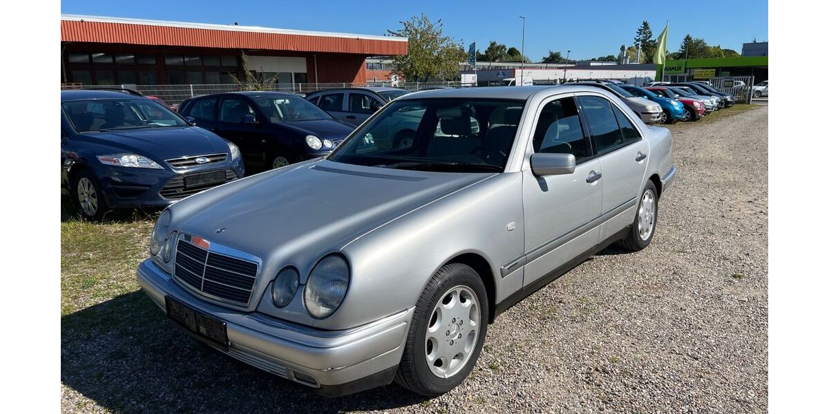 Mercedes-Benz E 280 166.601 km 4.950 &euro; Elmshorn 25337
