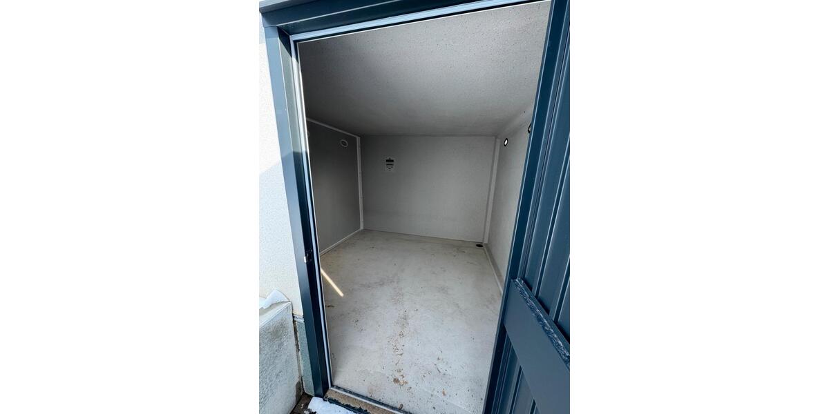 Erdgeschoßwohnung Ahrensburg - 5.5 Zimmer, 151 m&sup2;, 2.747&euro; | Angebot:25350544