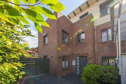 Haus Hamburg Groß Borstel - 6 Zimmer, 210 m&sup2;, 4.200&euro; | Angebot:26821531
