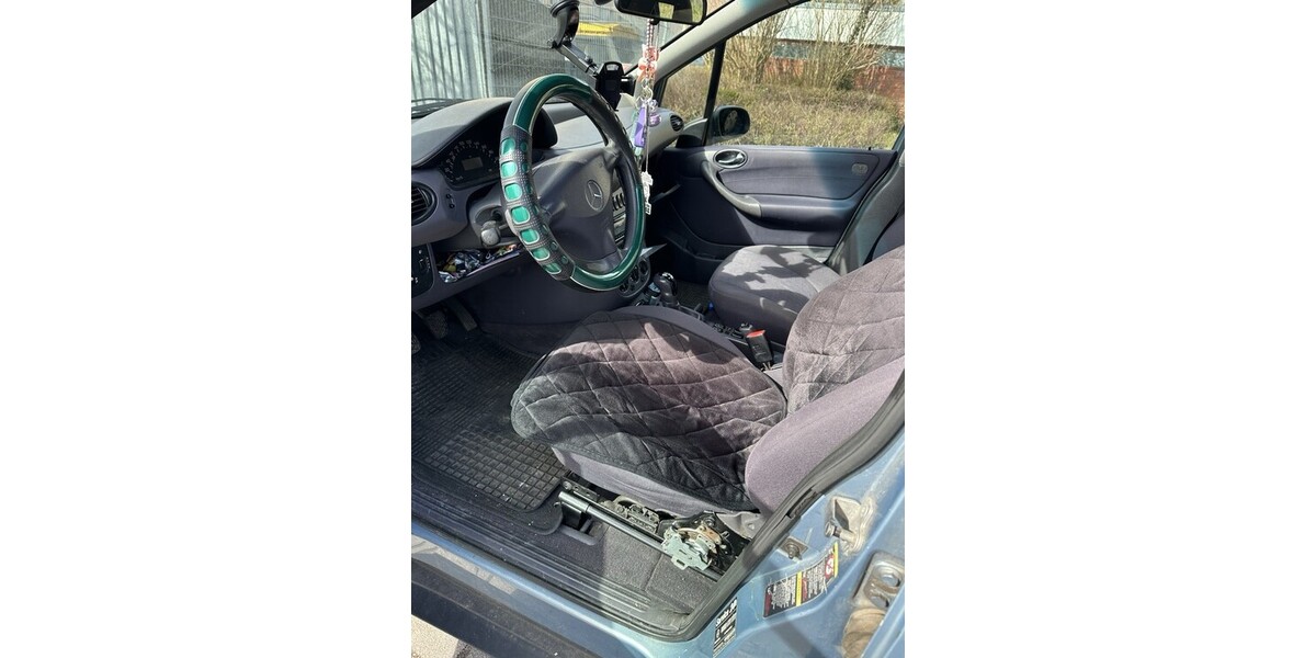 Mercedes-Benz A 160 210.133 km 1.500 &euro; Wedel 22880